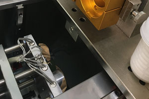 ¿Cuáles son las piezas de repuesto o accesorios que deben prepararse al comprar la línea de máquina de producción de cartucho de filtro plisado?