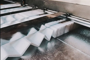 La ciencia del plisado: cómo las máquinas plisadoras INDRO garantizan una superficie uniforme